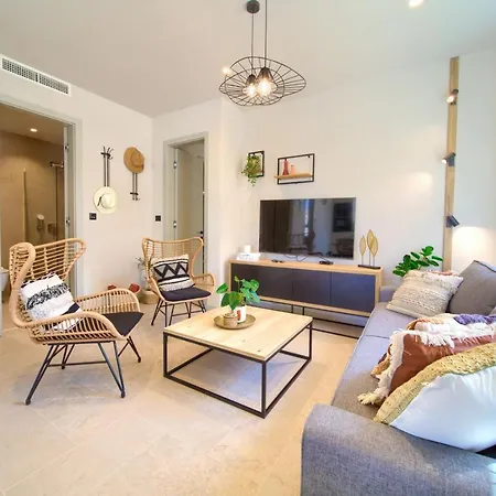 Quarnaro With Heated Pool * Omisalj
