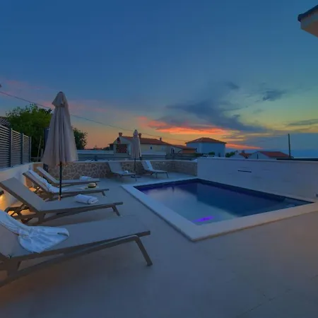 Quarnaro With Heated Pool