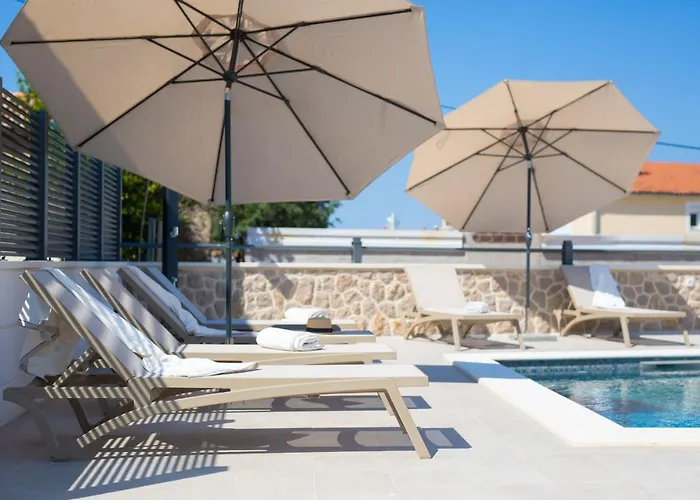 Tatil Evi Quarnaro With Heated Pool Omišalj