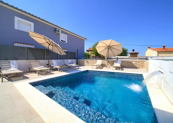 Tatil Evi Quarnaro With Heated Pool Omišalj